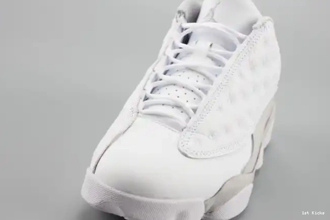 1st Kicks Shoes LowPure white 310810-100 Jordan Money mens Air 13 0510